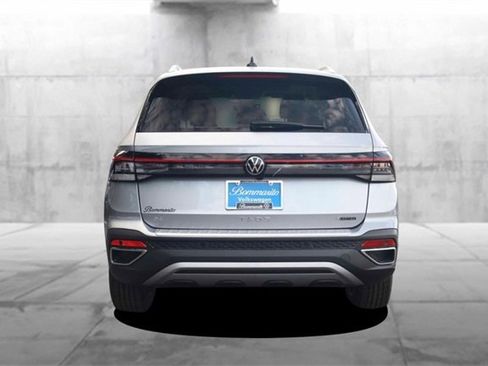 New 2025 Volkswagen Taos SE image 6