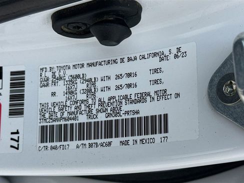 Certified 2023 Toyota Tacoma TRD Off-Road image 29