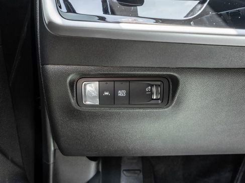 Used 2024 Honda Prologue EX image 15