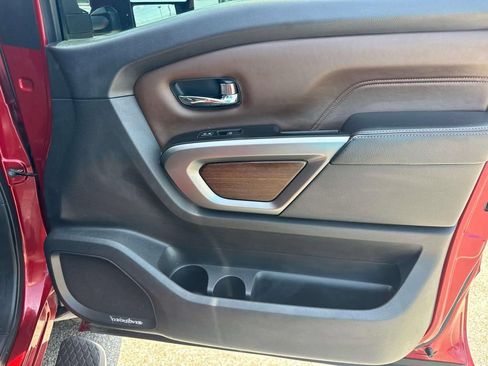 Used 2016 Nissan Titan Platinum Reserve RWD image 14