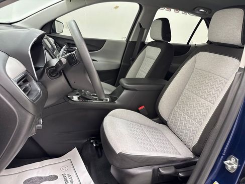 Used 2022 Chevrolet Equinox LS image 26