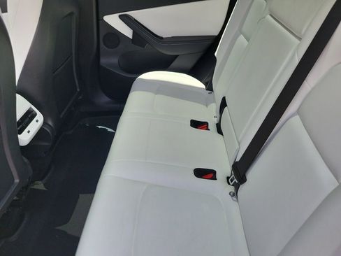 Used 2022 Tesla Model Y Performance AWD/4WD image 12
