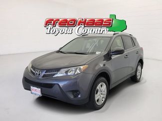 Used 2014 Toyota RAV4 LE FWD video 1