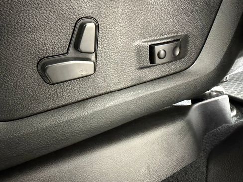 Certified 2026 RAM 2500 Big Horn AWD/4WD image 23
