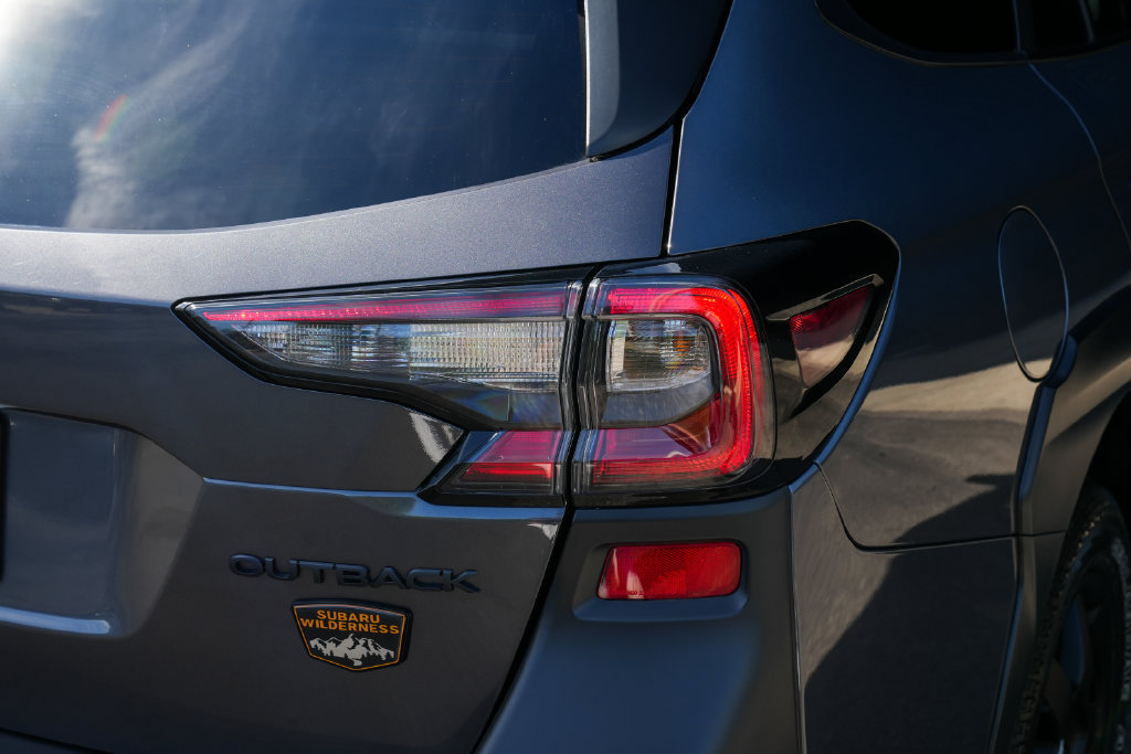 Used 2024 Subaru Outback Wilderness w/ Wilderness Package AWD/4WD image 17