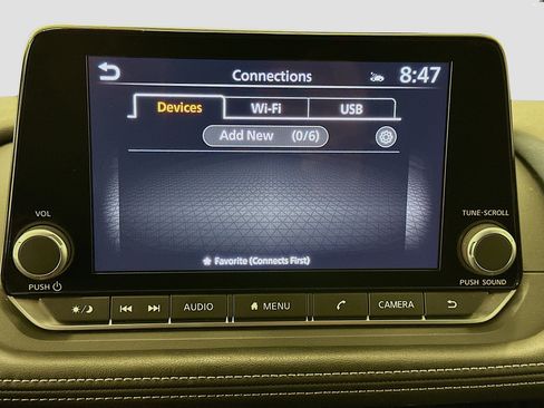 Used 2025 Nissan Rogue SV AWD/4WD image 22