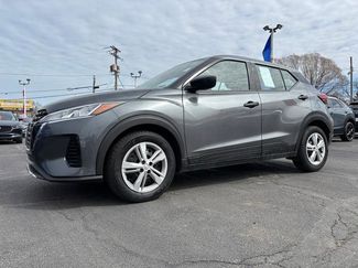 Used 2024 Nissan Kicks S video 3