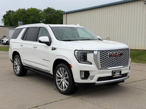 Used 2022 GMC Yukon Denali image 1