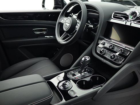 New 2025 Bentley Bentayga image 28