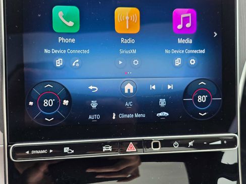 Used 2025 Mercedes-Benz C 300 4MATIC Sedan image 28