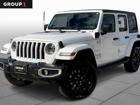 Used 2022 Jeep Wrangler Unlimited Sahara image 1