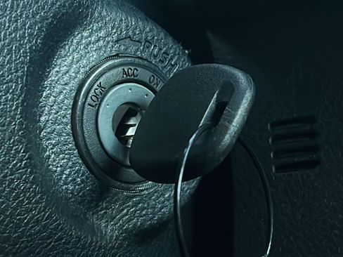 Used 2022 Toyota Tacoma SR5 image 28