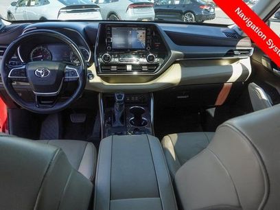 Used 2022 Toyota Highlander Limited