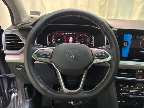 New 2026 Volkswagen Taos SEL image 15