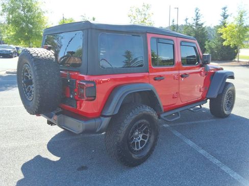Used 2022 Jeep Wrangler Unlimited Rubicon w/ Xtreme Recon 35" Tire Package AWD/4WD image 5