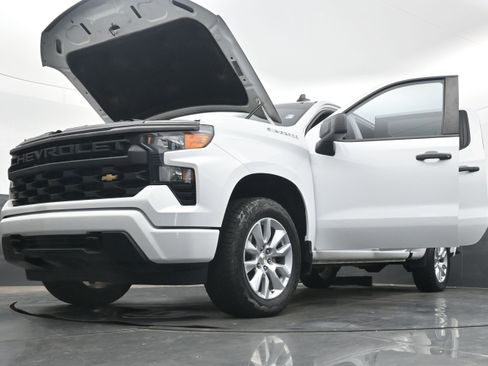 Used 2023 Chevrolet Silverado 1500 Custom image 37
