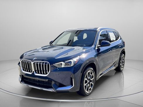 Used 2026 BMW X1 xDrive28i w/ Technology Package image 2
