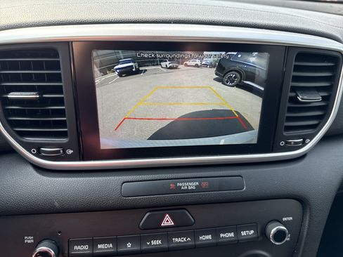 Used 2021 Kia Sportage LX AWD/4WD image 26