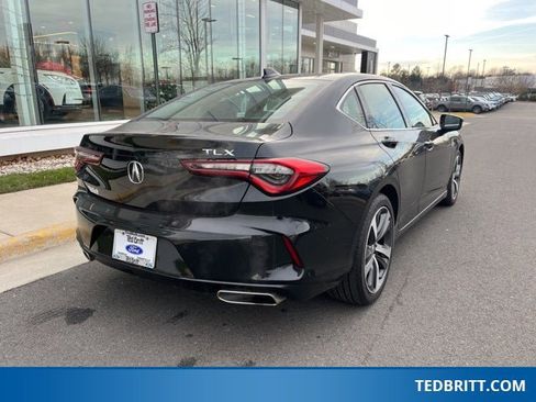 Used 2025 Acura TLX w/ Technology Package image 8