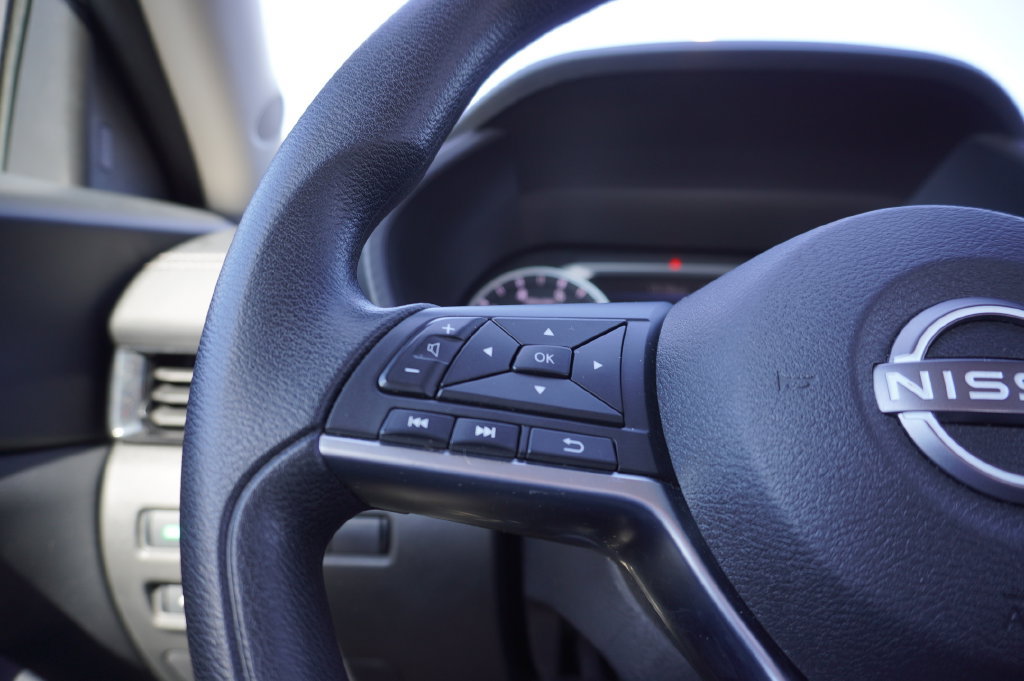 Used 2024 Nissan Sentra SV FWD image 21