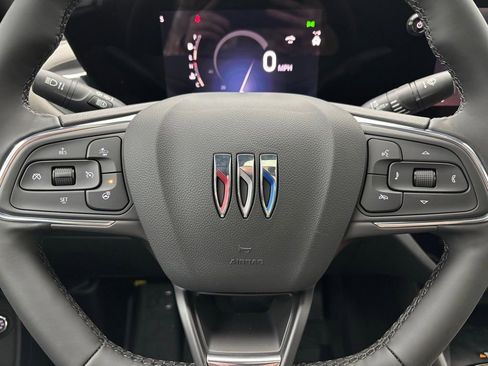New 2026 Buick Envista Avenir image 21