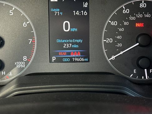 Used 2025 Toyota Corolla LE image 23