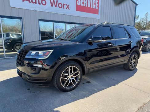 Used 2018 Ford Explorer Sport w/ Equipment Group 401A image 18