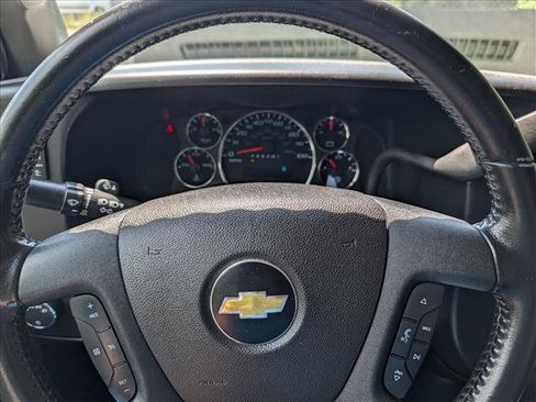 Used 2021 Chevrolet Express 2500 Extended w/ Driver Convenience Package RWD image 31