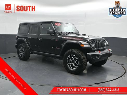 Used 2026 Jeep Wrangler Unlimited Rubicon AWD/4WD image 4