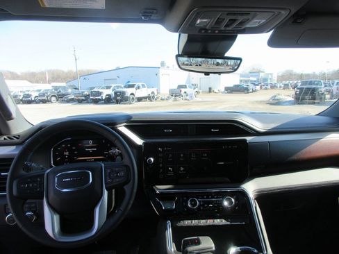 New 2026 GMC Sierra 1500 Denali w/ Denali Reserve Package image 17