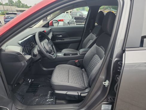 New 2026 Nissan Kicks SV AWD/4WD image 11