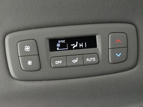 Certified 2025 Kia Carnival SX Prestige image 32