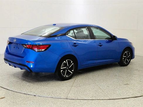 Used 2024 Nissan Sentra SV FWD image 7