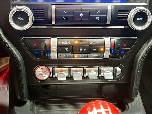 Used 2022 Ford Mustang GT Premium image 15