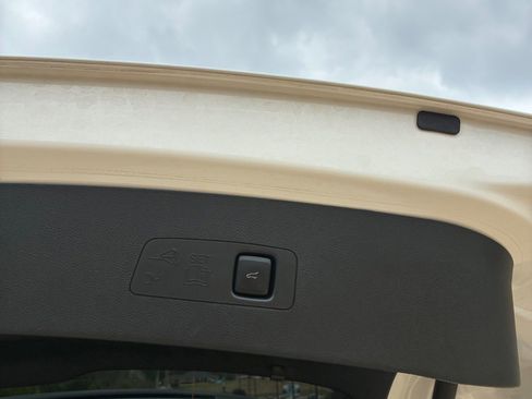 Used 2022 Lincoln Corsair Reserve w/ Elements Package image 8