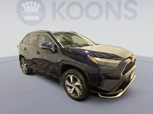 Used 2023 Toyota RAV4 SE w/ Weather & Moonroof Package AWD/4WD image 2