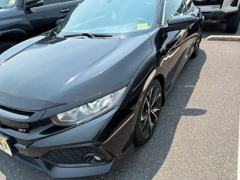Used 2018 Honda Civic Si image 5