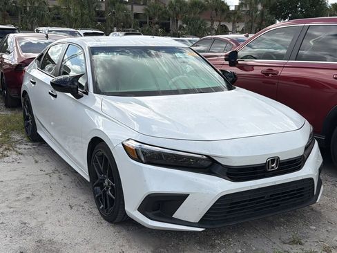 Used 2023 Honda Civic Sport image 1