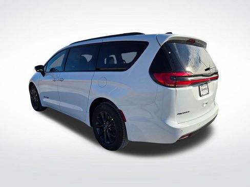 New 2026 Chrysler Pacifica Select AWD/4WD image 5