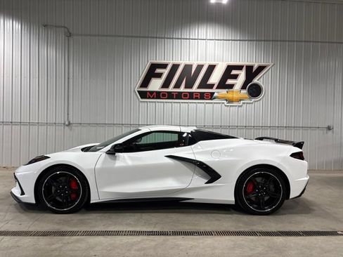 Used 2024 Chevrolet Corvette Stingray Premium Conv w/ Z51 Performance Package RWD image 1