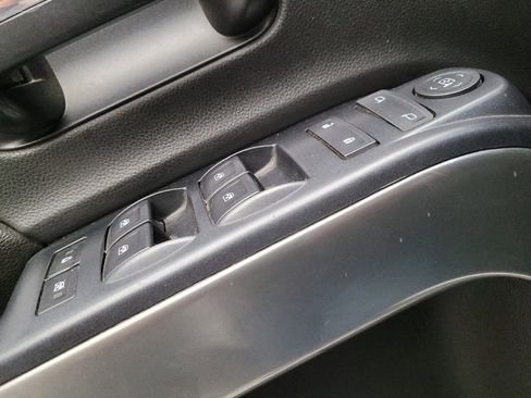 Used 2017 Chevrolet Silverado 1500 LT RWD image 27