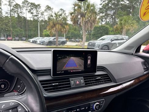 Used 2020 Audi Q5 2.0T Premium Plus w/ Premium Plus Package AWD/4WD image 17