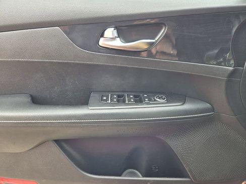 Used 2023 Kia Forte GT-Line w/ GT-Line Technology Package FWD image 16