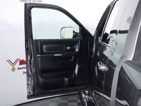 Used 2017 RAM 2500 Limited image 22