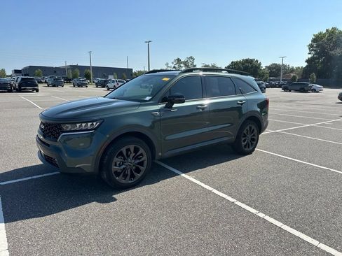 Certified 2023 Kia Sorento X-Line EX AWD/4WD image 14
