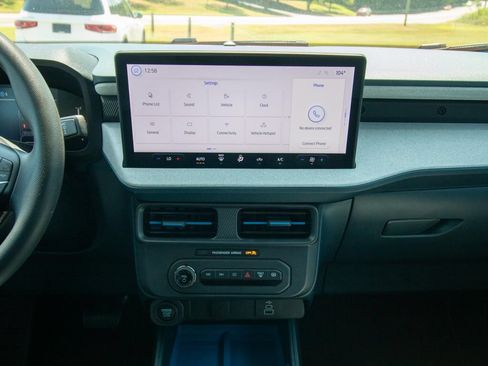 Used 2026 Ford Maverick XLT FWD image 23