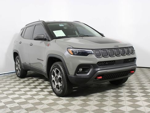 Used 2022 Jeep Compass Trailhawk w/ Trailhawk Elite Group image 31