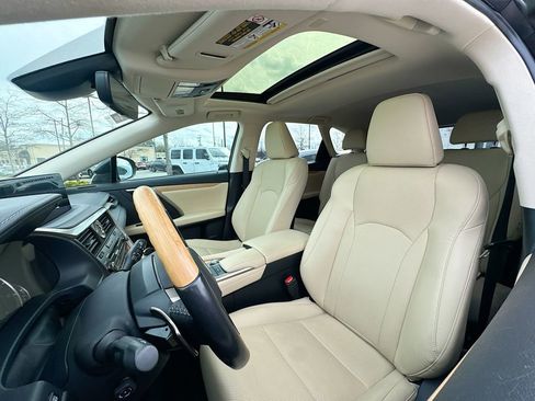 Used 2022 Lexus RX 450hL AWD w/ Premium Package image 10