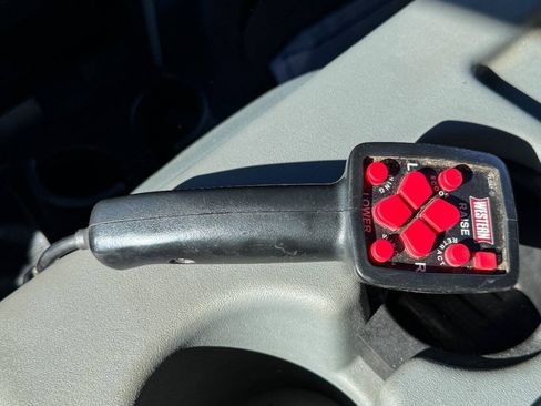 Used 2016 Ford F550 4x4 Regular Cab Super Duty w/ Power Equipment Group image 40