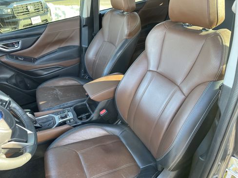 Used 2022 Subaru Forester Touring w/ Popular Package #3 image 12